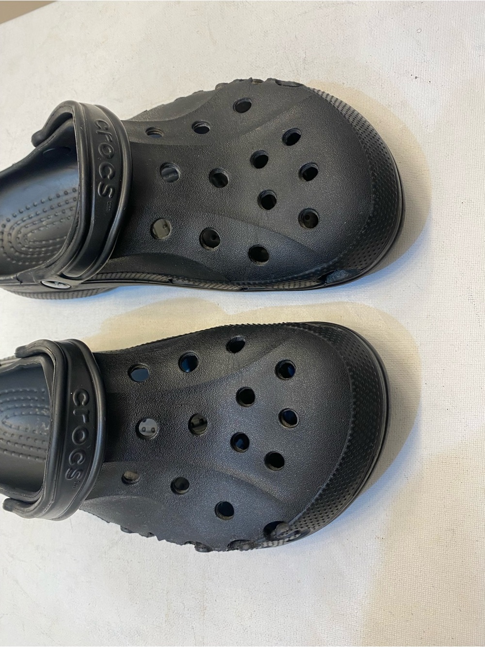 CROCS Classic Black Unisex Clogs - Picture 5 of 9
